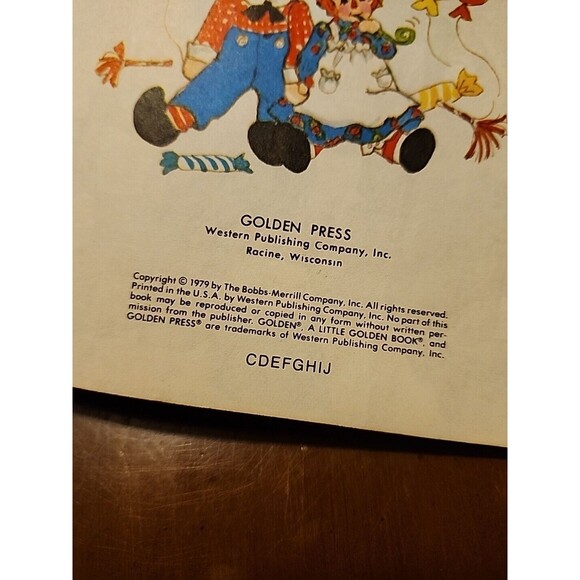 1979 Raggedy Ann and Andy 5 Birthday Parties in a Row Mary McClain Golden Book - Picture 9 of 9